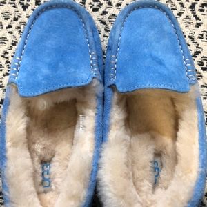 Brand new Blue UGG Moccasins Size 5